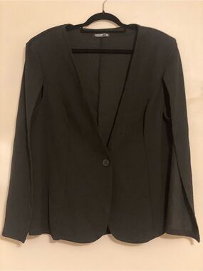 Plus Size Black Single-Button V-Neck Blazer
